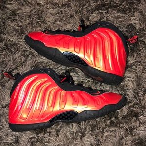 Nike Foamposites kids size 2.5